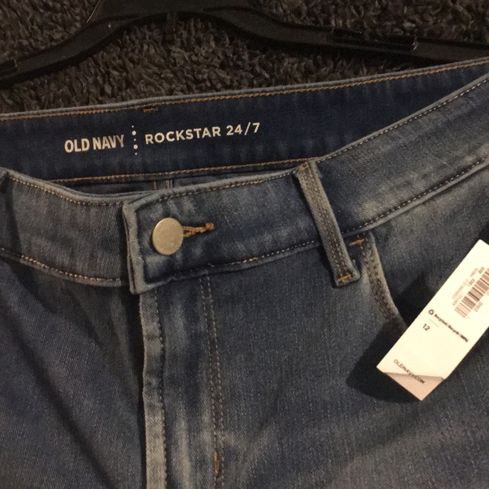 Old navy rockstar jeans 24/7 stretchy - Picture 2 of 4